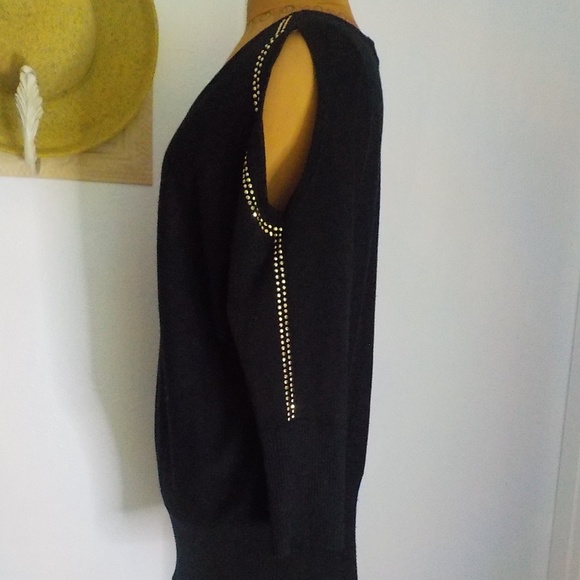 Long Tunic Sweater Gold Studs Cold Shoulder - Picture 4 of 11